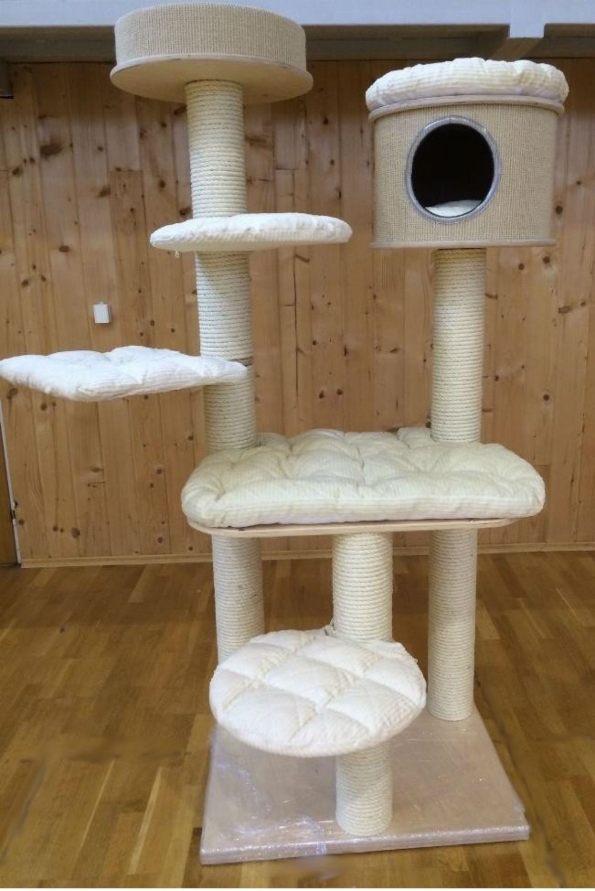 Rajen cat tree B8