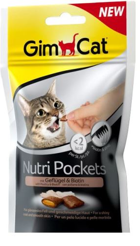 GimCat Nutri Pockets s drůbeží & biotinem 60g